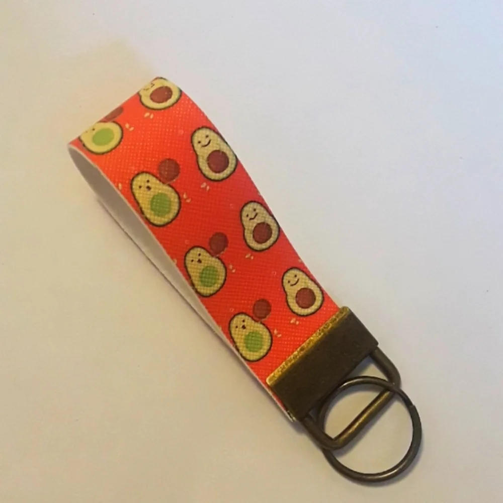 Avocado pattern keychain